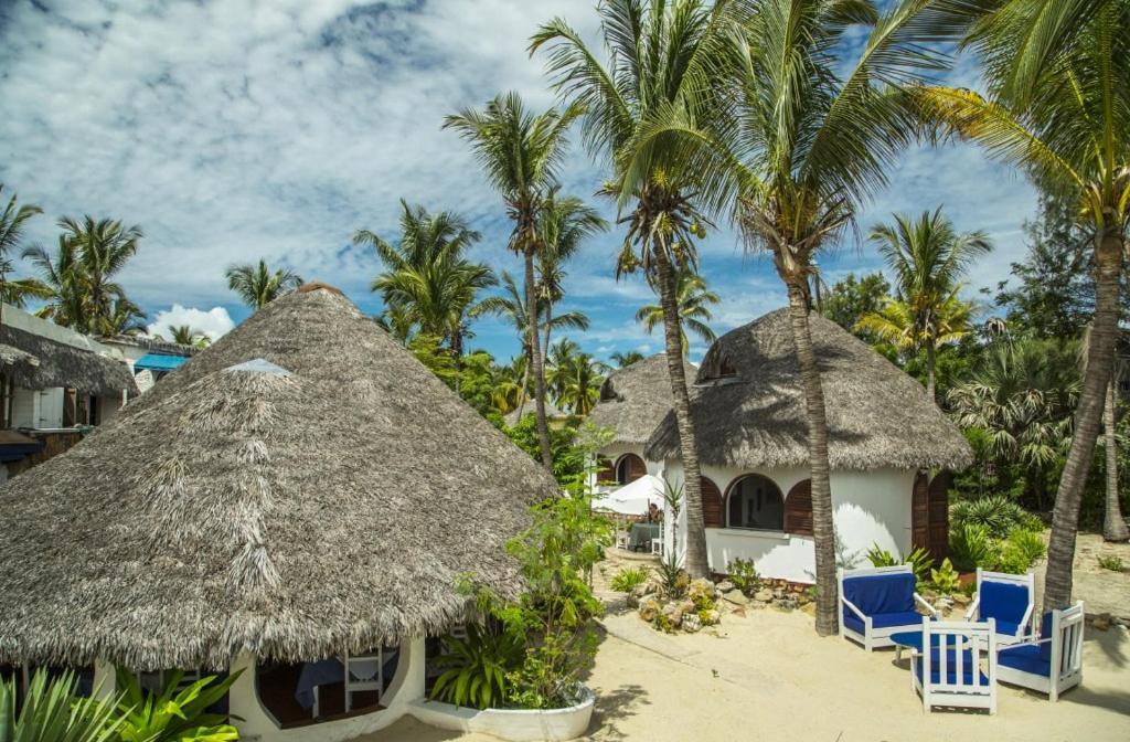 Chez Maggie Hotel & Restaurant Morondava Dış mekan fotoğraf