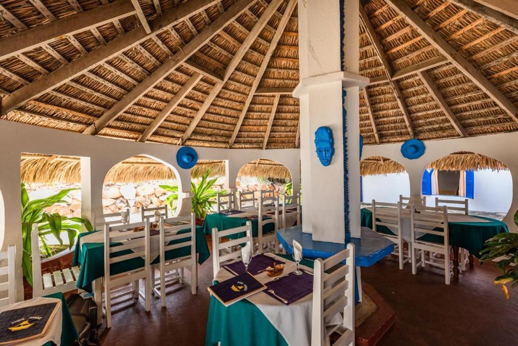 Chez Maggie Hotel & Restaurant Morondava Dış mekan fotoğraf