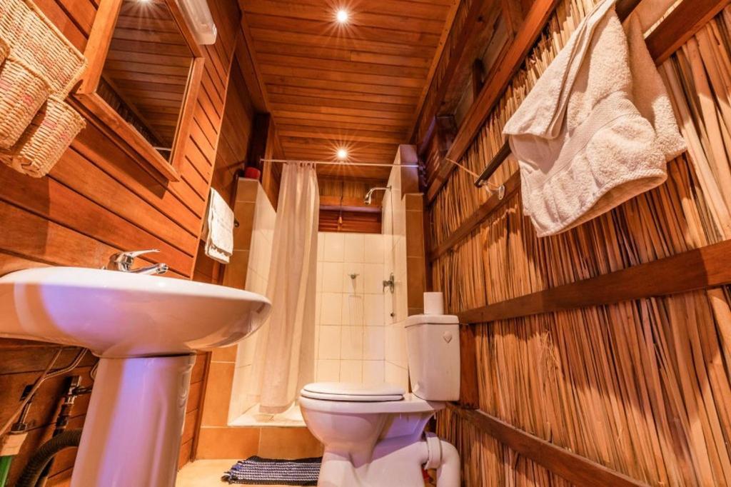 Chez Maggie Hotel & Restaurant Morondava Dış mekan fotoğraf